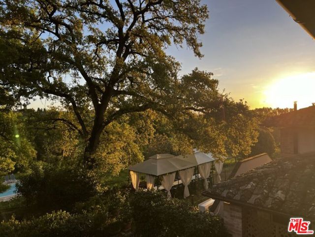 10 Via San Lorenzo, Umbria, ITALY,  CA: https://media.crmls.org/mediaz/ea886615-a92e-43c8-a8d0-978da3d922a4.jpg