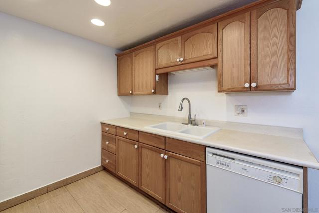 10260 Black Mountain Road, San Diego CA: https://media.crmls.org/mediaz/ea88ee8e-9d8e-4930-b194-398e299ced96.jpg