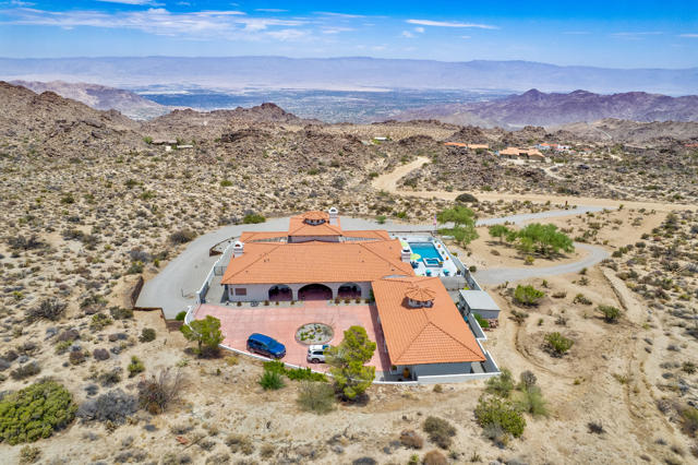 56375 Bighorn Drive, Mountain Center CA: https://media.crmls.org/mediaz/ea8a4119-bdb6-4a5a-b159-8c9150937f64.jpg