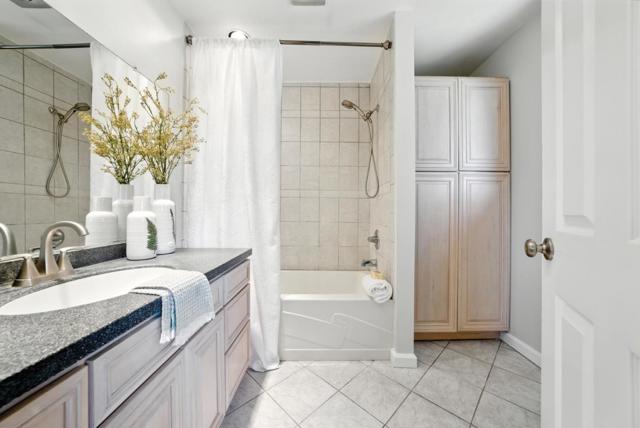 5529 Feather Court, Castro Valley CA: https://media.crmls.org/mediaz/ea8d8d31-5a7f-49a3-bbdb-0acf9e10273e.jpg