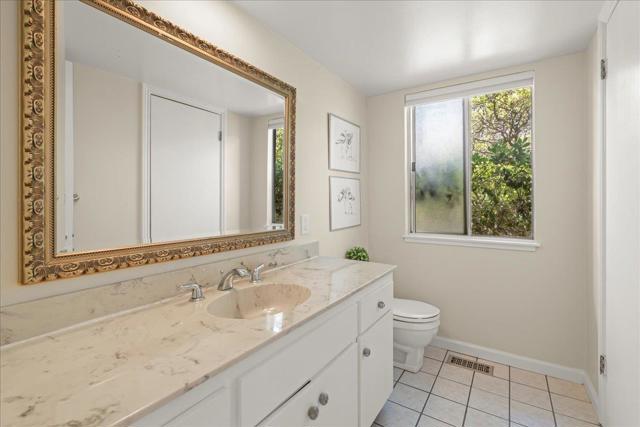 878 Hillcrest Drive, Redwood City CA: https://media.crmls.org/mediaz/ea8db884-c6a5-4a01-9805-126fd34ee6ca.jpg