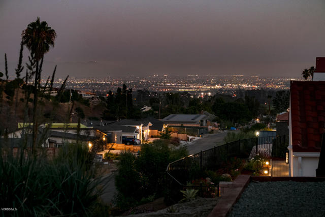 953 Colina Vista, Ventura CA: https://media.crmls.org/mediaz/ea8debca-32c9-404d-8545-93c5b20251b6.jpg
