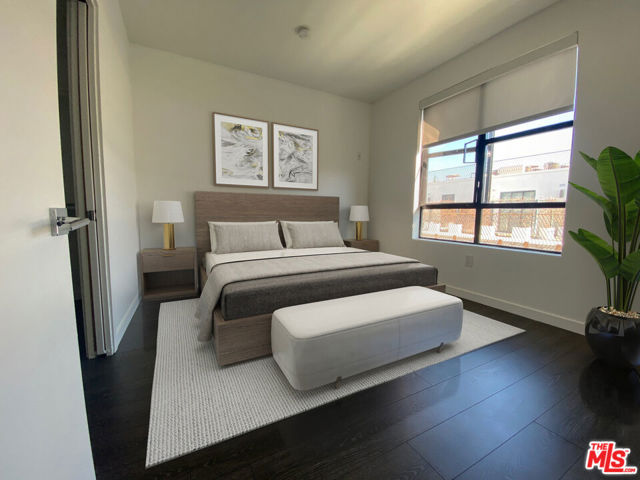 5800 Harold Way, Los Angeles CA: https://media.crmls.org/mediaz/ea8dfaf5-dd43-4be7-8ca6-8bd7483629d5.jpg