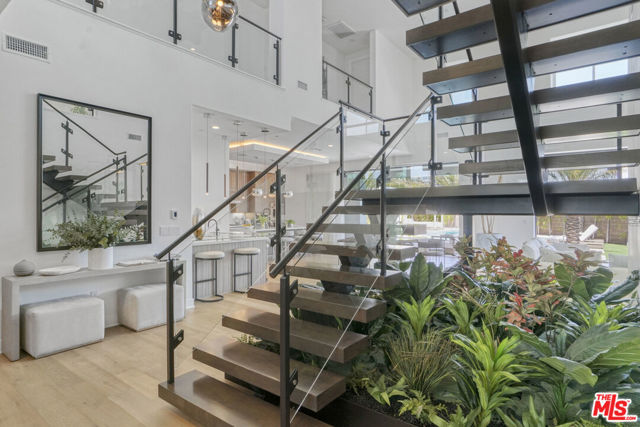 20472 W Windsor Lane, Porter Ranch CA: https://media.crmls.org/mediaz/ea8e29f1-9975-441e-9d74-40d7b9269118.jpg