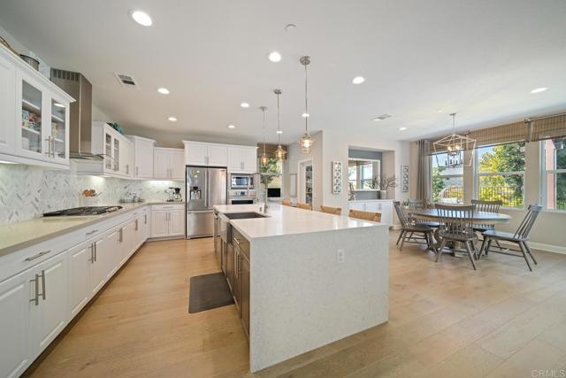 35788 Bay Morgan Lane, Fallbrook CA: https://media.crmls.org/mediaz/ea8eeb34-bdba-491d-b8f3-fb87f3c7971a.jpg