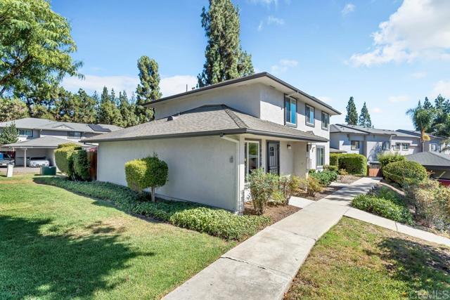 10670 Duke Miguel Court, Santee CA: https://media.crmls.org/mediaz/ea8f9412-686e-4f7f-bc4a-82086b5adcd9.jpg