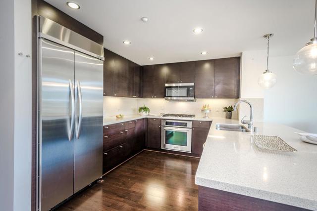 330 Mission Bay Boulevard, San Francisco CA: https://media.crmls.org/mediaz/ea8fc169-0207-4c53-b3e5-56e3026ac354.jpg
