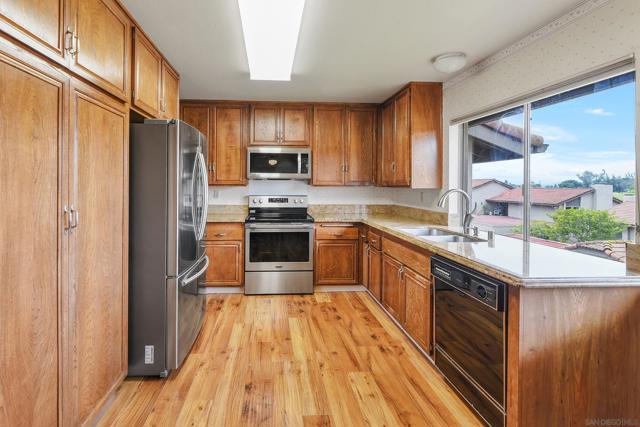 Image 18 of 46 For 13026 Paseo Del Verano  Unit 3