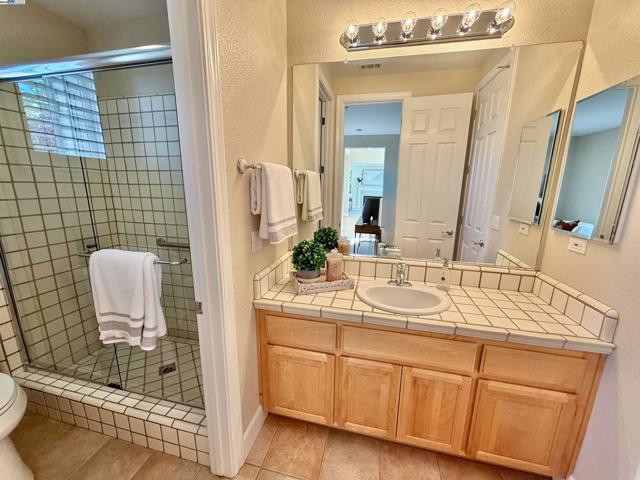 752 Barleta Ln, Livermore CA: https://media.crmls.org/mediaz/ea9258b3-6753-4b0b-b674-70da9947d6b9.jpg
