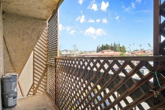 Detail Gallery Image 2 of 12 For 8000 University Ave #202,  La Mesa,  CA 91942 - 1 Beds | 1 Baths