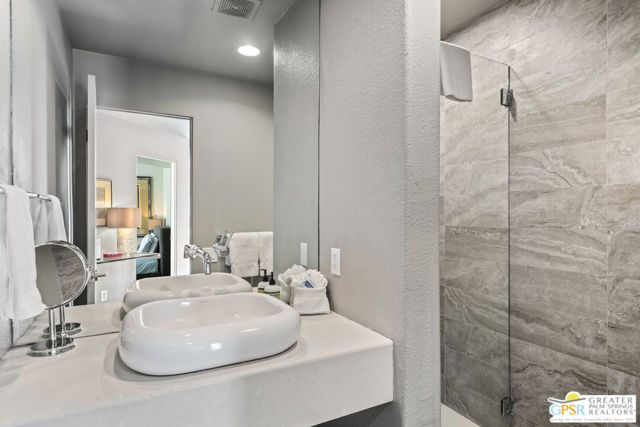 770 N Girasol Court, Palm Springs CA: https://media.crmls.org/mediaz/ea9273b1-8ff1-44b4-aa48-b5c55ba2048c.jpg