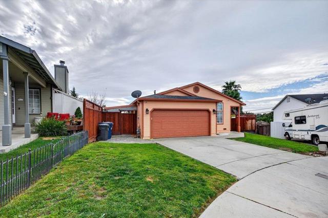 225 Kimberly, Watsonville CA: https://media.crmls.org/mediaz/ea940373-e001-456a-94f4-e761945c27c9.jpg