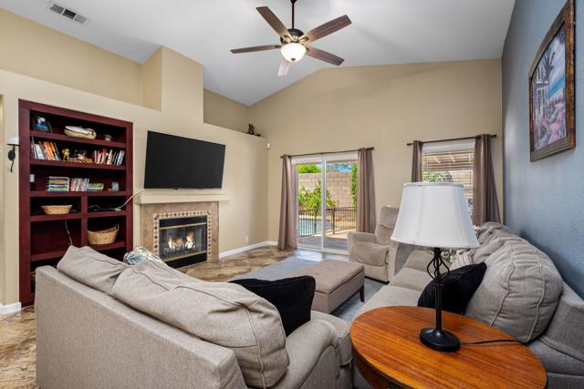 45315 Coldbrook Lane, La Quinta CA: https://media.crmls.org/mediaz/ea942ce9-87ba-4f07-8bcf-f23e108035b8.jpg
