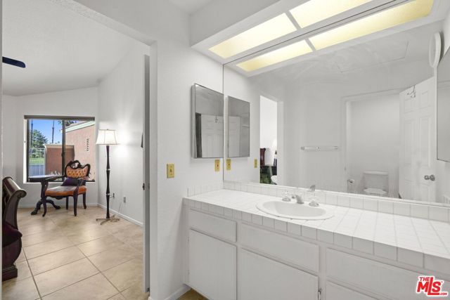 76645 Sheba Way, Palm Desert CA: https://media.crmls.org/mediaz/ea9473d9-de12-4872-b482-cdb56a539f80.jpg