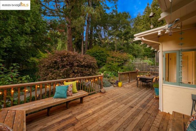 1081 Keith Ave, Berkeley CA: https://media.crmls.org/mediaz/ea947b01-5a54-4538-bdb8-e83d063947c5.jpg