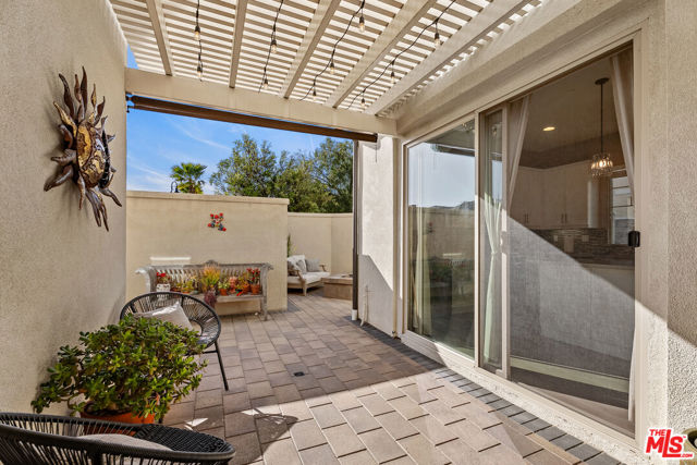 115 Primrose Drive, Foothill Ranch CA: https://media.crmls.org/mediaz/ea966605-048d-4c56-9c3b-f6b19ea43f76.jpg