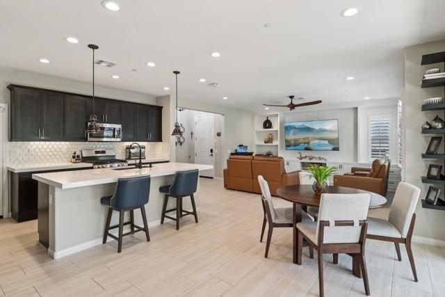1112 Camino Prado, Chula Vista CA: https://media.crmls.org/mediaz/ea96c806-defe-495f-8975-91af7a98d713.jpg
