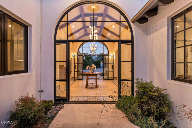 45 Valley Vista Drive, Camarillo CA: https://media.crmls.org/mediaz/ea96db8d-23f1-41d4-b6c8-ac43c9352d5e.jpg