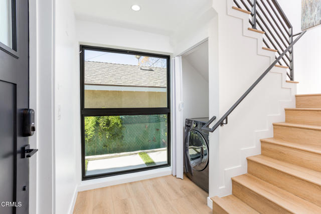 Detail Gallery Image 17 of 30 For 4947 Stratford Rd, Los Angeles,  CA 90042 - 5 Beds | 2 Baths