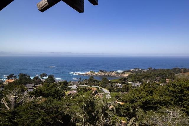 199 Upper Walden Road, Carmel CA: https://media.crmls.org/mediaz/ea97f1db-25ba-4f4c-b403-061996c2d2bf.jpg