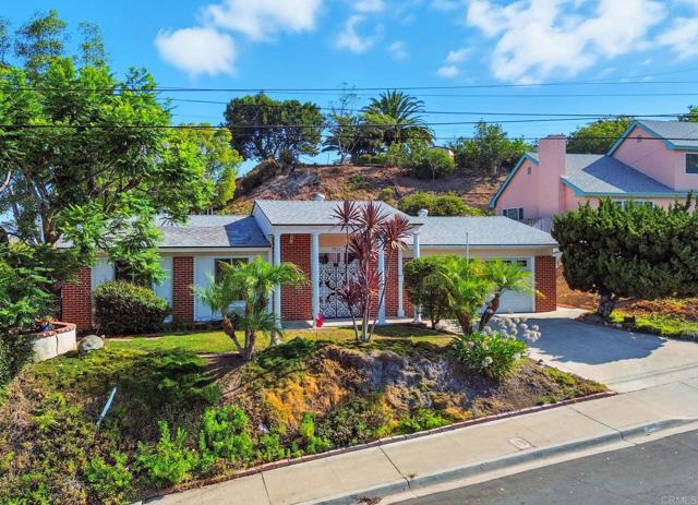 Detail Gallery Image 1 of 1 For 7910 Wetherly St, La Mesa,  CA 91941 - 4 Beds | 2/1 Baths