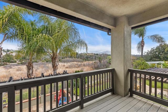 1387 S Creekside Dr, Chula Vista CA: https://media.crmls.org/mediaz/ea99be60-b33c-441d-90de-7e1ff8242674.jpg