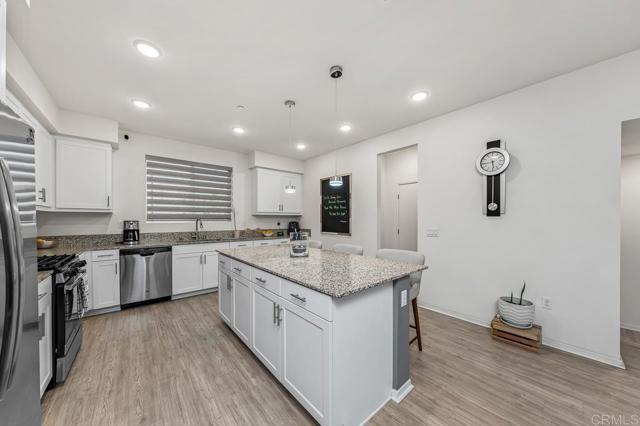 Detail Gallery Image 3 of 42 For 5502 Caminito Sandwaves #173,  San Diego,  CA 92154 - 4 Beds | 3/1 Baths