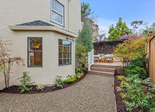 Image 49 of 58 For 3938 Oakmore Rd