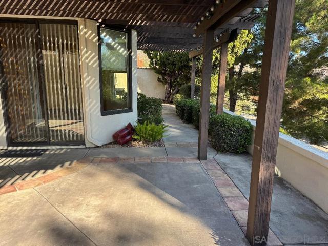 18153 Chretien Court, San Diego CA: https://media.crmls.org/mediaz/ea9aadd4-7311-424f-852c-187282bbb2bc.jpg