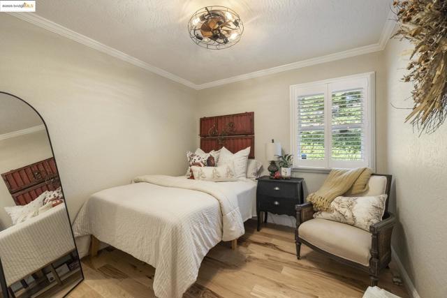 20581 Gerber Rd, Tuolumne CA: https://media.crmls.org/mediaz/ea9accf5-2414-45a9-99ff-aa51dffeda2b.jpg