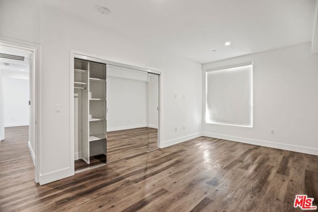 850 Wilcox, Los Angeles CA: https://media.crmls.org/mediaz/ea9c07af-b2d3-47ea-8769-948518c061d7.jpg