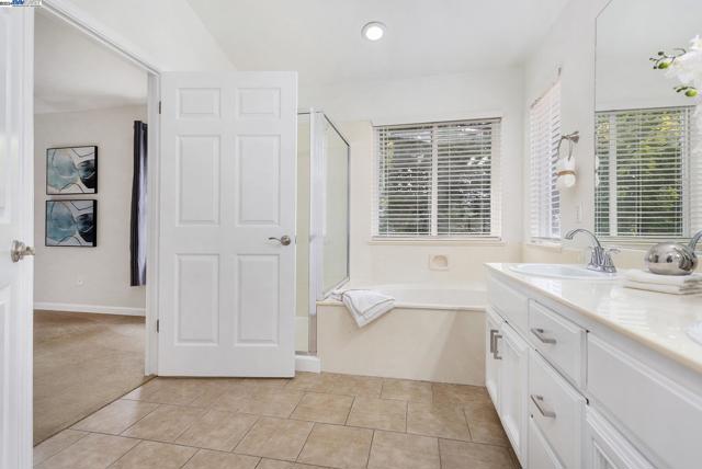 Image 24 of 33 For 505 Blackstone Ct