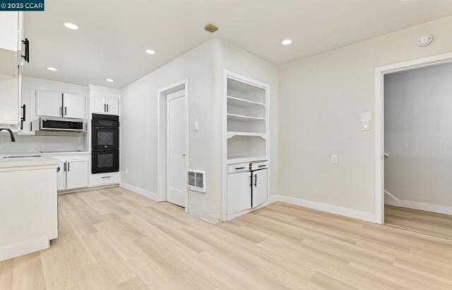 1335 Pine St, Pittsburg CA: https://media.crmls.org/mediaz/ea9ca91e-adc2-4be2-9b33-1701b19a195b.jpg