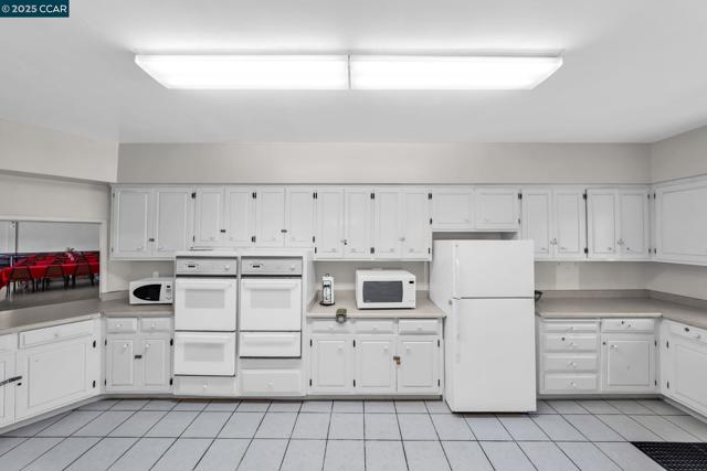 16401 San Pablo Ave, San Pablo CA: https://media.crmls.org/mediaz/ea9d37f0-5cae-40d6-9a0c-9de72ed39718.jpg