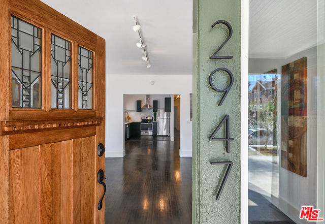 2945 Van Buren Place, Los Angeles CA: https://media.crmls.org/mediaz/ea9d4d00-67fc-48e5-910f-2d75fd7fe8c3.jpg