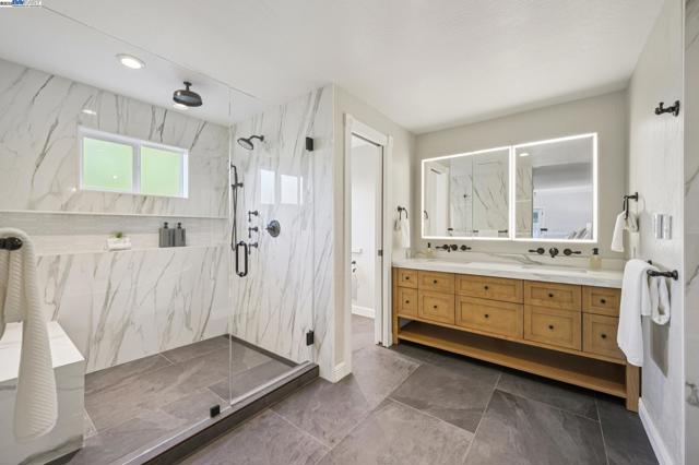 3801 Mohr Ave, Pleasanton CA: https://media.crmls.org/mediaz/ea9d522f-32d3-48c0-91fe-b246e05ec573.jpg