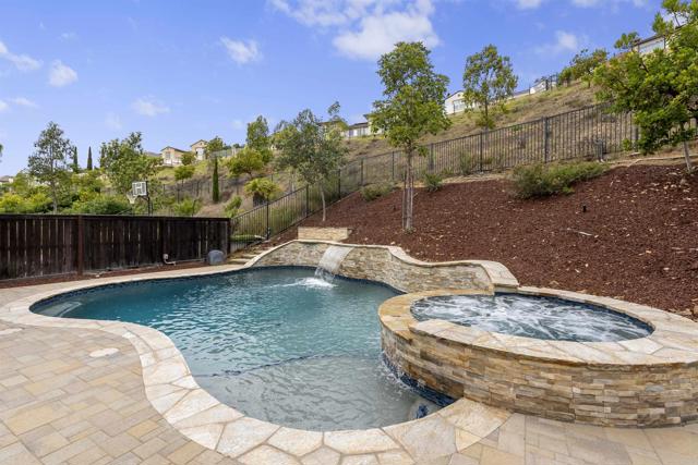 702 COSTA DEL SUR, San Marcos CA: https://media.crmls.org/mediaz/ea9dd73f-1d1d-4c64-9eb9-bef4baf40fa6.jpg