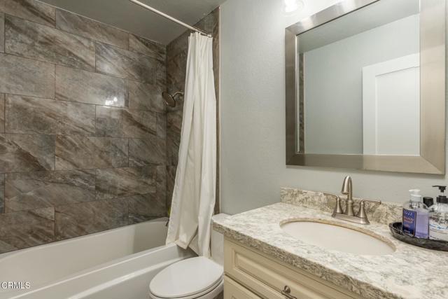 Detail Gallery Image 17 of 23 For 1370 Port Dr, Oxnard,  CA 93035 - 3 Beds | 2 Baths