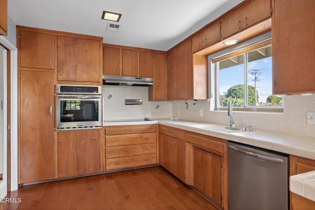 Detail Gallery Image 19 of 37 For 221 Seton Hall Ave, Ventura,  CA 93003 - 3 Beds | 2 Baths