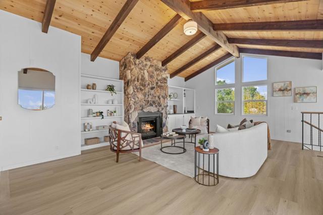 475 Fiesta Court, Watsonville CA: https://media.crmls.org/mediaz/ea9e312f-d6e4-4d93-bb0d-9ac108e03496.jpg