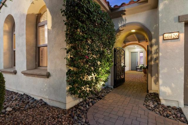 40426 Calle Estela, Indio CA: https://media.crmls.org/mediaz/ea9ed720-62d7-4f5f-abb7-0e453a33013d.jpg