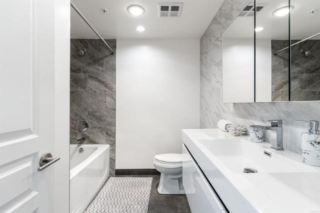 Detail Gallery Image 53 of 56 For 510 1st Ave #402,  San Diego,  CA 92101 - 4 Beds | 4 Baths