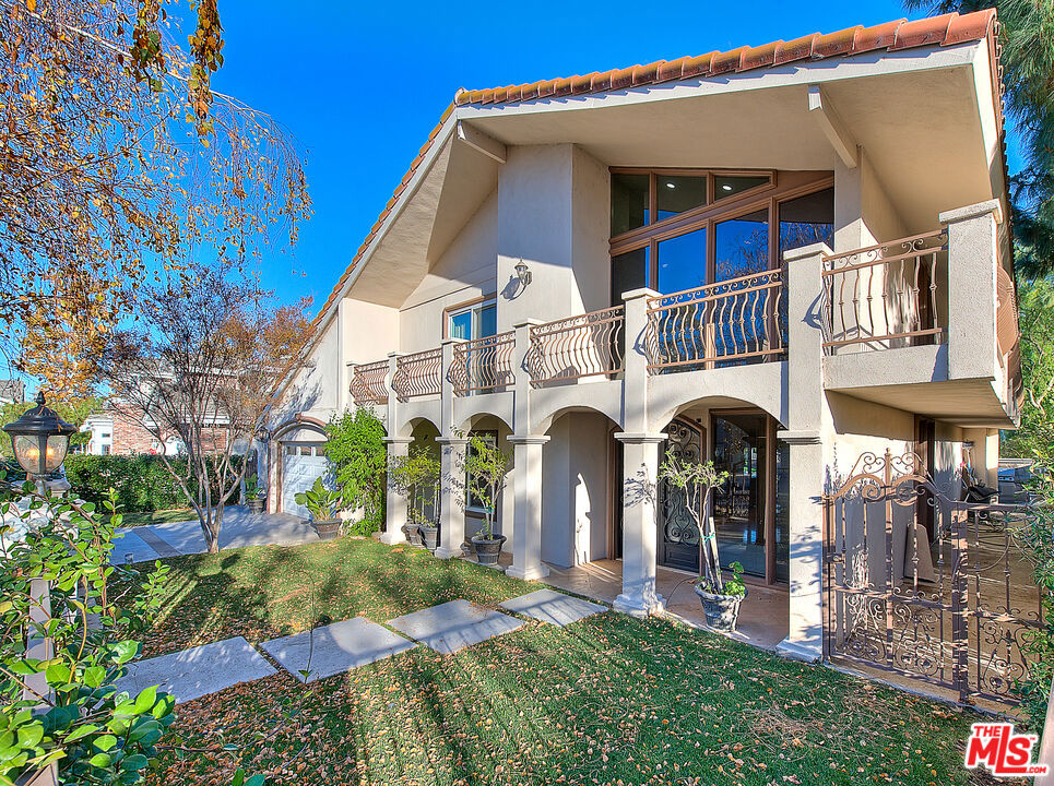 3800 Weatherly Circle