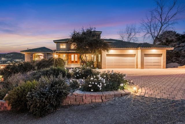 18351 WOODS HILL, Ramona CA: https://media.crmls.org/mediaz/eaa35e42-7286-4e96-8846-bc556fa9c3da.jpg