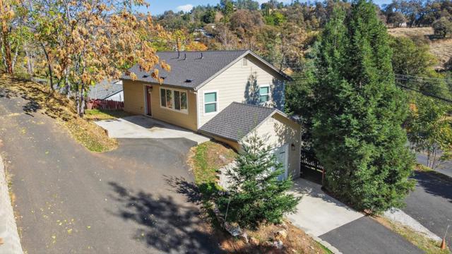 1140 S Washington Street, Sonora CA: https://media.crmls.org/mediaz/eaa3d7ac-b618-4b4e-a3cb-47743a9e6f62.jpg