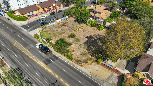 6640 Kester Avenue photo 8