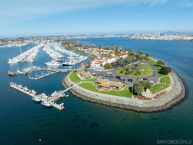 361 Rosecrans Street, San Diego CA: https://media.crmls.org/mediaz/eaa6b6ae-4dc6-4ddd-9e8a-af5b6461de3e.jpg