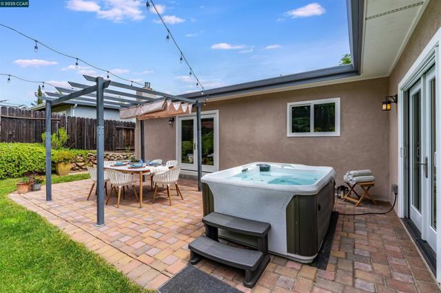 438 Odin Dr, Pleasant Hill CA: https://media.crmls.org/mediaz/eaa81997-8d1c-4ad0-9f6d-a57f57e0a695.jpg