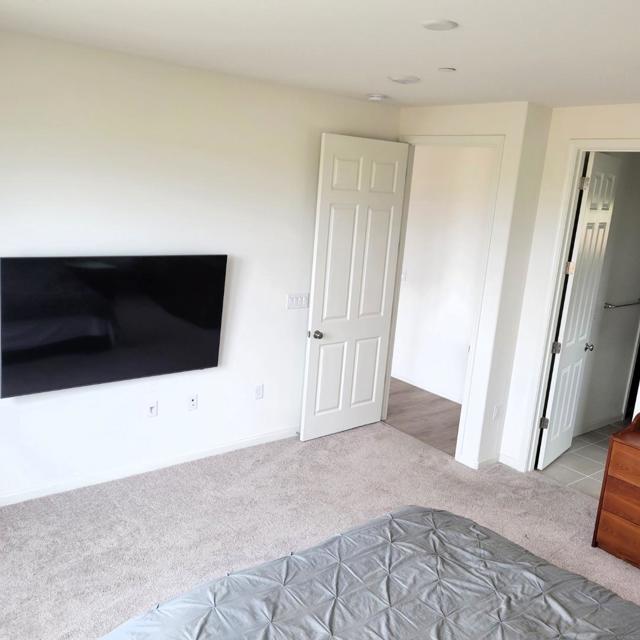 2080 Fuchsia Drive, Hollister CA: https://media.crmls.org/mediaz/eaa840c7-b6b8-4bc7-bc4f-479c4212c6da.jpg