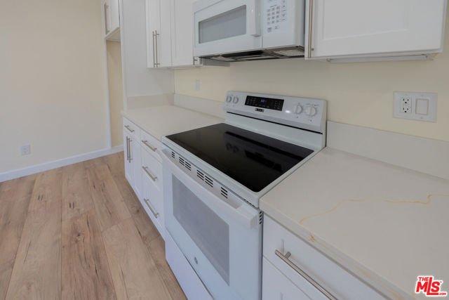 1031 Thompson, Glendale CA: https://media.crmls.org/mediaz/eaa99d50-17a4-44cf-9a77-7bf152b39fa0.jpg